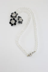 Vintage crystal 3 Flowers necklace