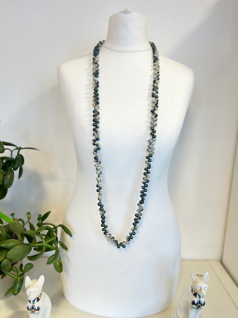 VERSATILE Vintage GLASS PEARLS NECKLACES