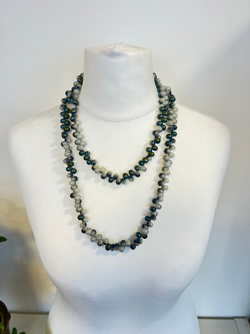 VERSATILE Vintage GLASS PEARLS NECKLACES